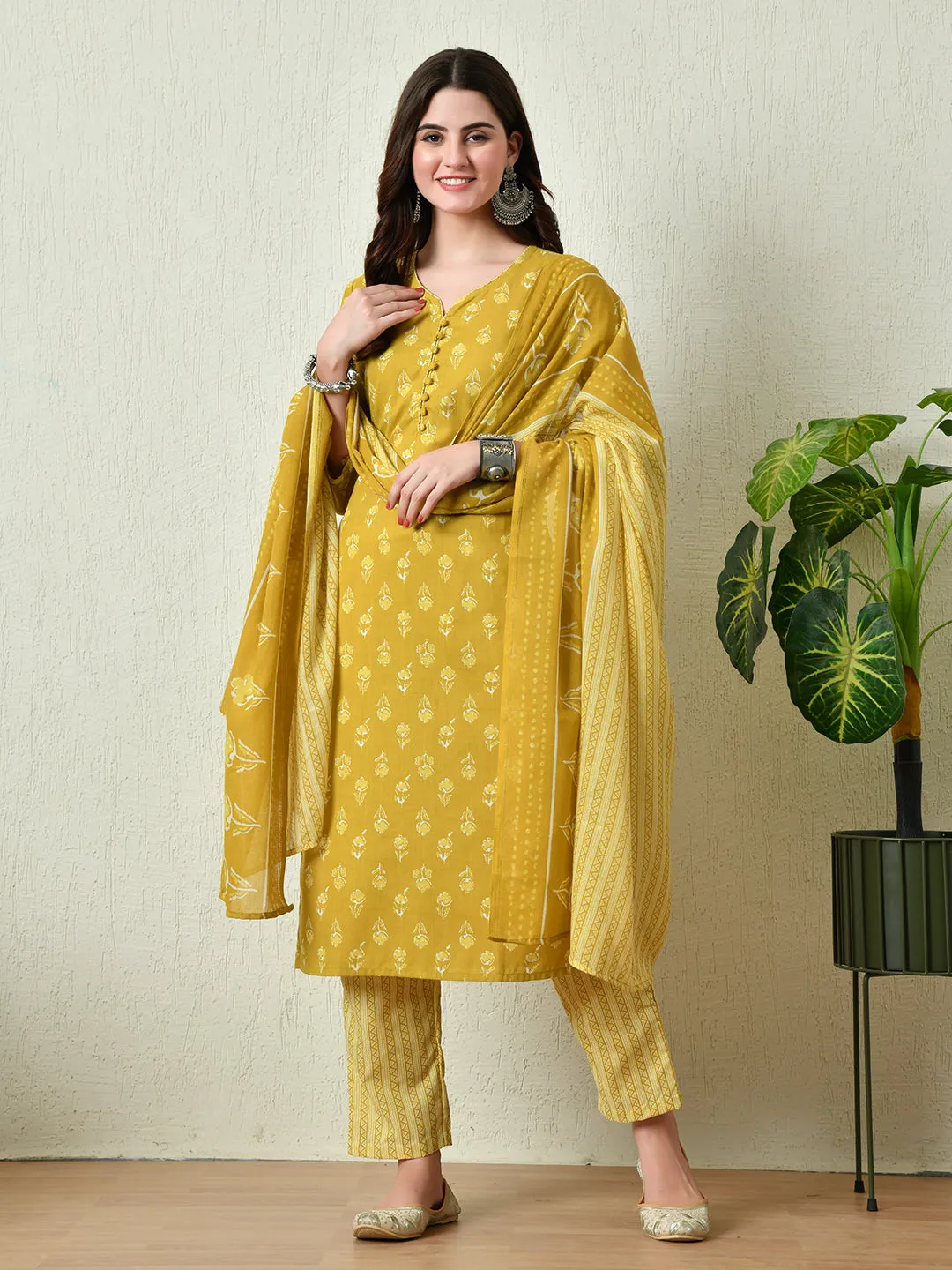 Mustard Kurta Pant With Dupatta Set